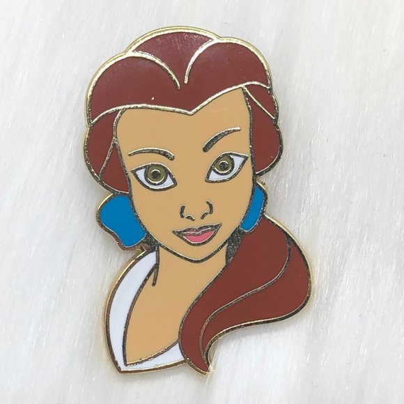 Disney Jewelry - 🔮 5/$25 Disney Beauty And The‎ Beast Belle Pin